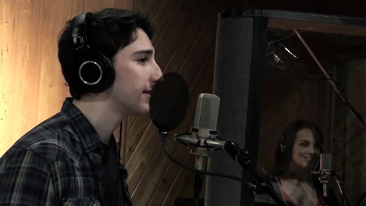 Go behind the scenes of the Original Broadway Cast Recording of NEWSIES
